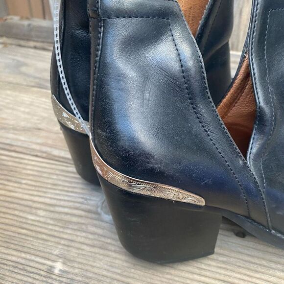 Jeffrey Campbell Cromwell Cut Out Western Ankle Boot in black size 7.5 - Picture 9 of 10